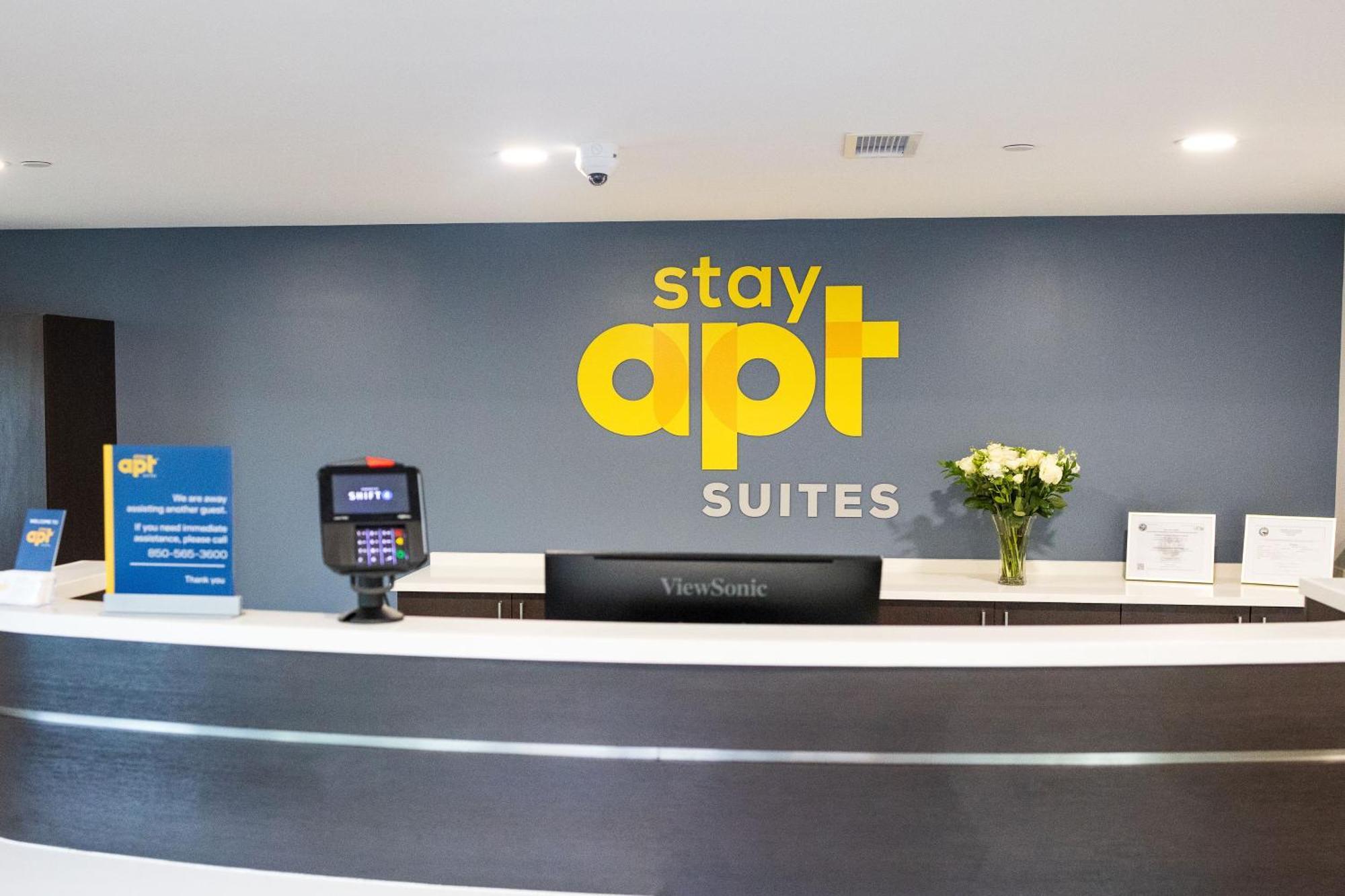 Stayapt Suites San Antonio-Randolph Live Oak Екстериор снимка